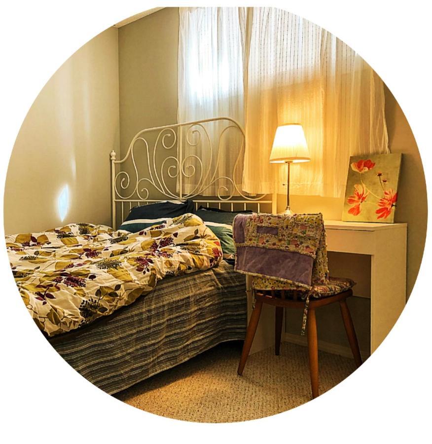 Best Garden House&3 Mins Bus Station Close C-Train&Free Parking YYC Eksteriør billede